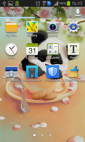 Screenshots of the live wallpaper Sleepy panda for Android phone or tablet.